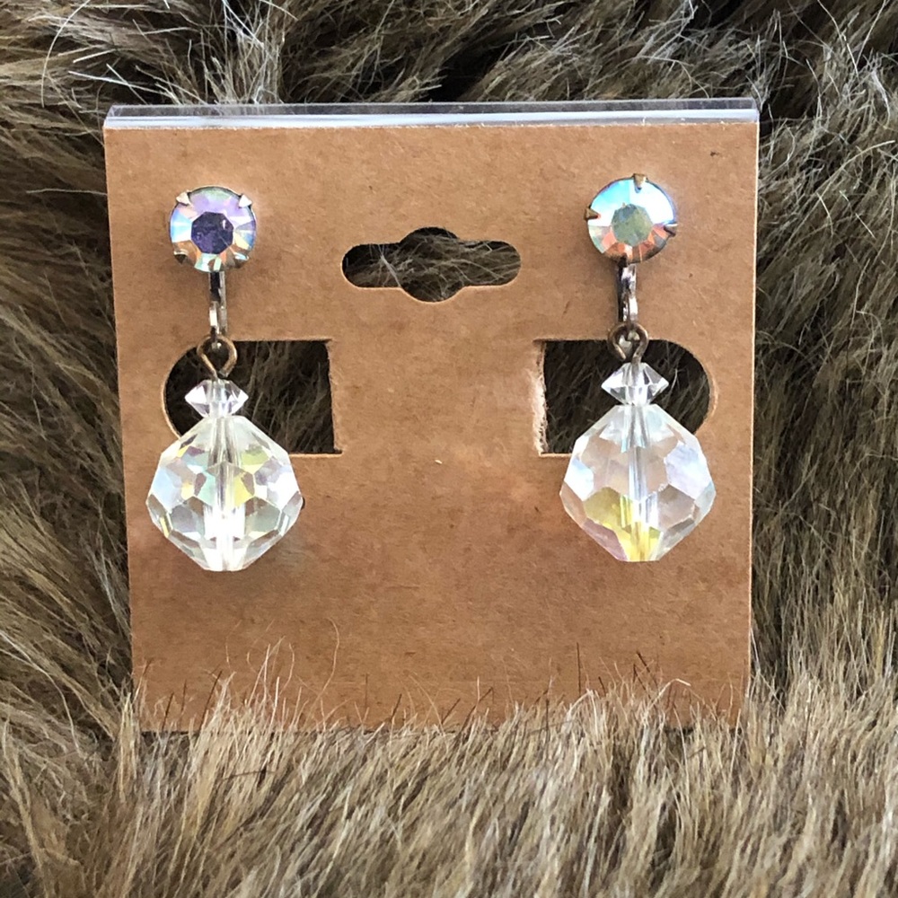 Vintage 50s aurora borealis crystal clip earrings
